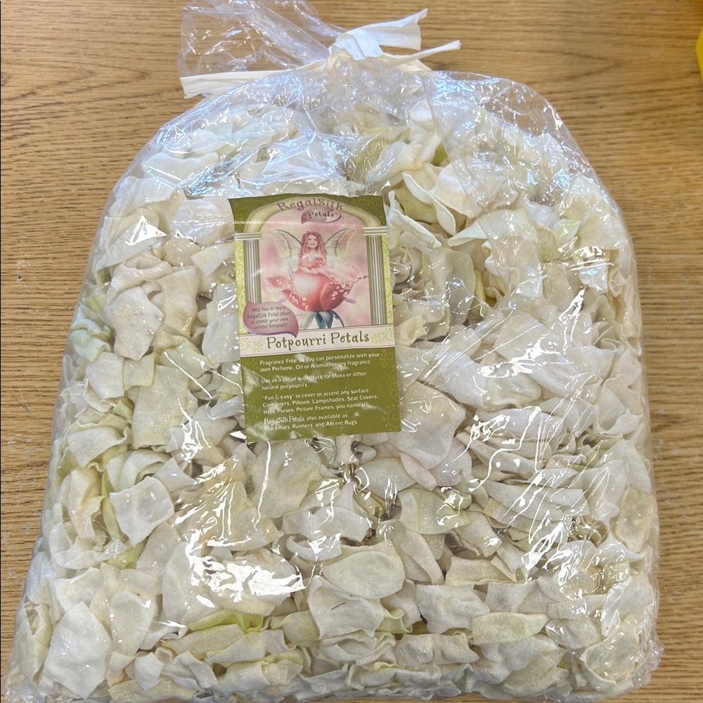 Potpourri Petals - Cream and Green